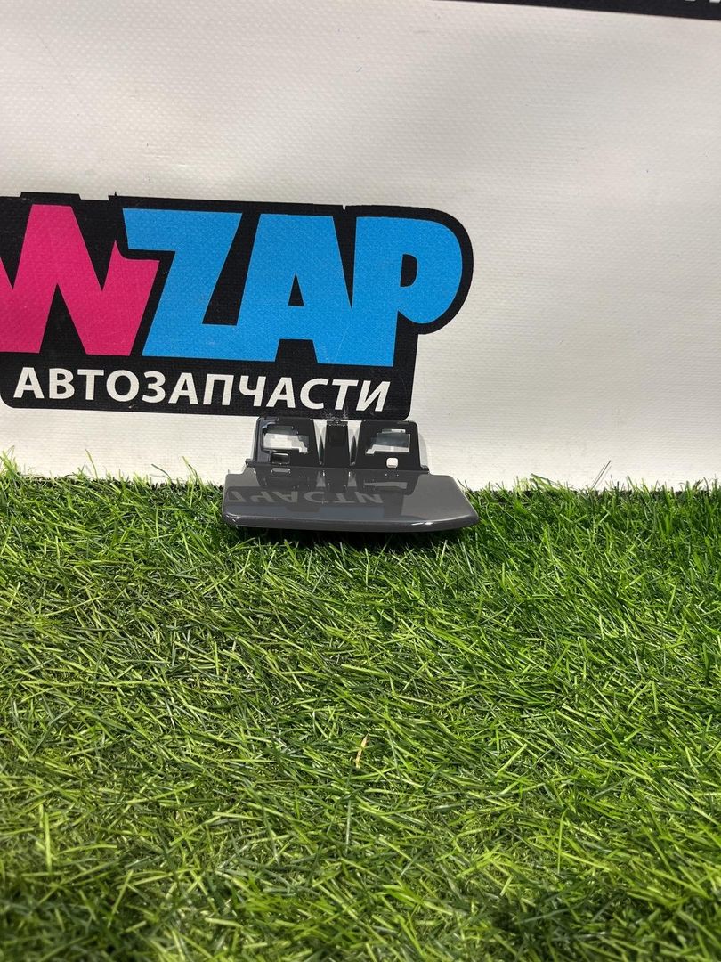 накладка на торпедо (консоль) Mini Clubman 2 поколение (F54) 2017, 2.0 л., бензин, АКПП, передний привод, 9305727