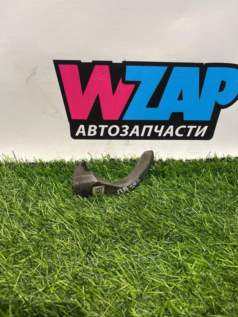кронштейн (крепление) Mini Clubman 2 поколение (F54) 2017, 2.0 л., бензин, АКПП, передний привод
