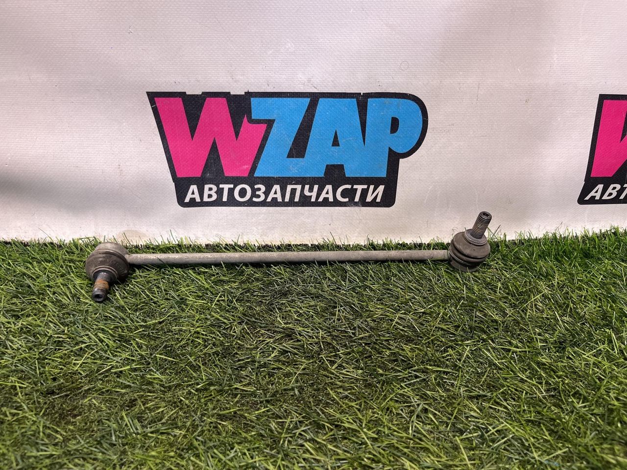 стойка стабилизатора Volkswagen Jetta 7 поколение 2019, 1.4 л., бензин, МКПП, черный, седан, передний привод, 5QM411315