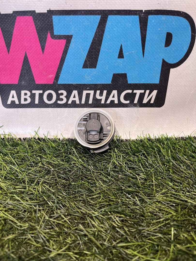 датчик удара Volkswagen Jetta 7 поколение 2019, 1.4 л., бензин, МКПП, черный, седан, передний привод, 5Q0959354