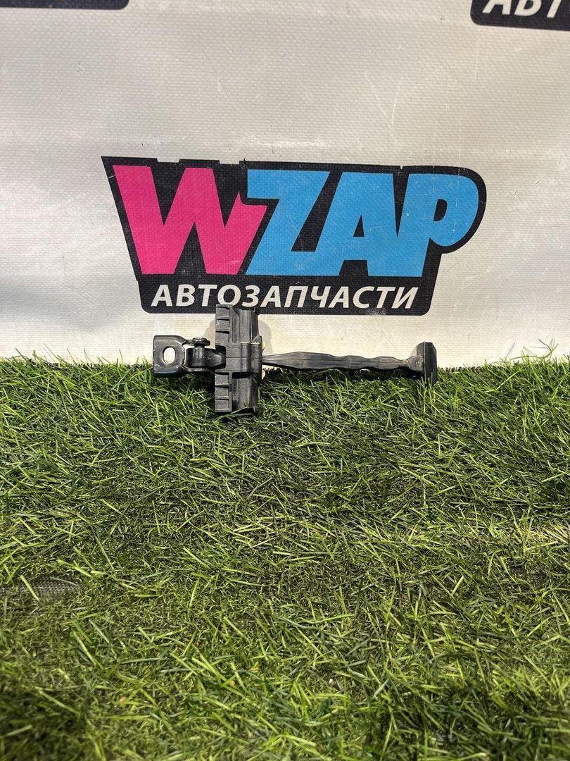 ограничитель открывания двери Volkswagen Jetta 7 поколение 2019, 1.4 л., бензин, МКПП, черный, седан, передний привод