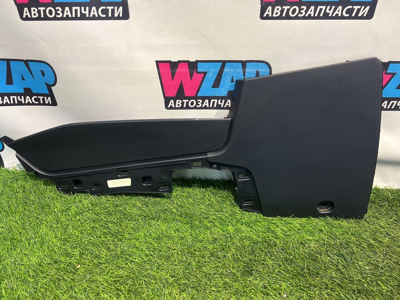 Декоративная накладка центральной консоли Ford Explorer 6 поколение U625 2020, 2.3 л., бензин, белый, задний привод, LB5BS044C73A
