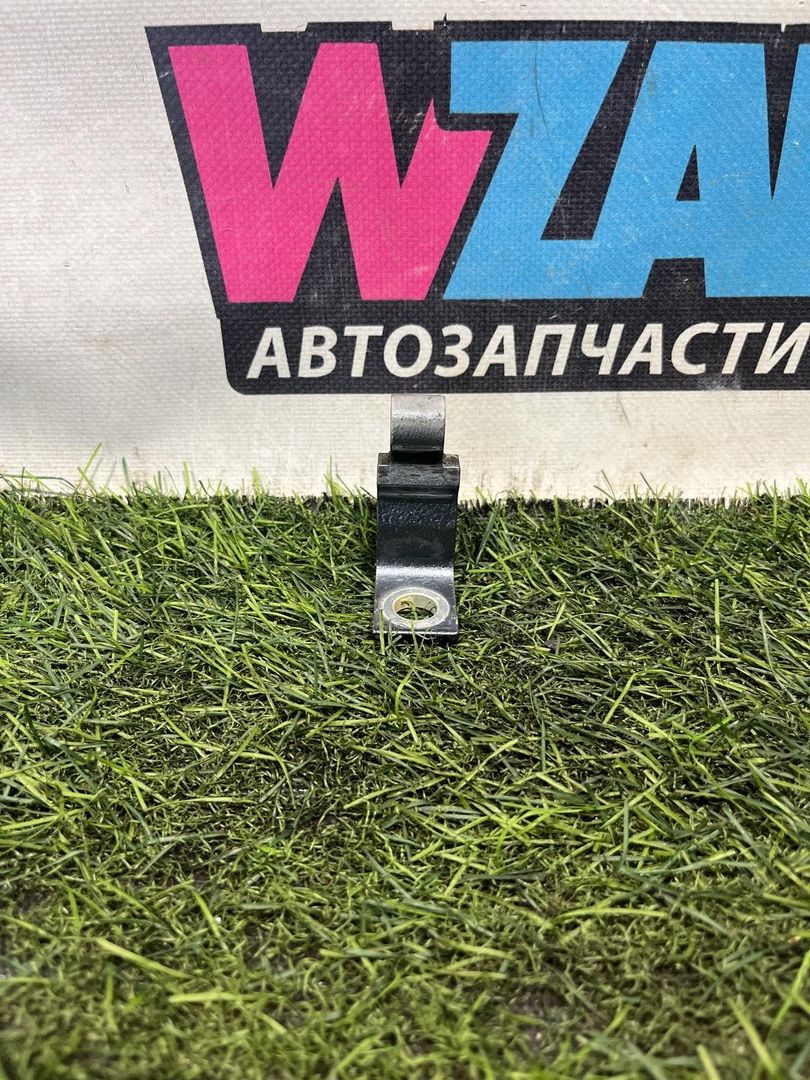 петля двери Volkswagen Jetta 7 поколение 2019, 1.4 л., бензин, АКПП, серый, седан, передний привод, 8X0831404E