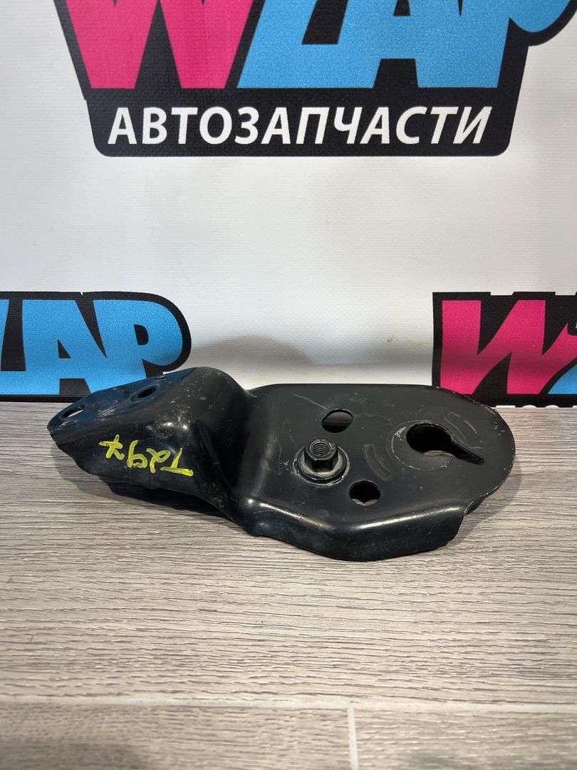 кронштейн (крепление) Ford Mustang 6 поколение S550 [рестайлинг] 2019, 2.3 л., бензин, АКПП, серый, кабриолет, FR3C5078