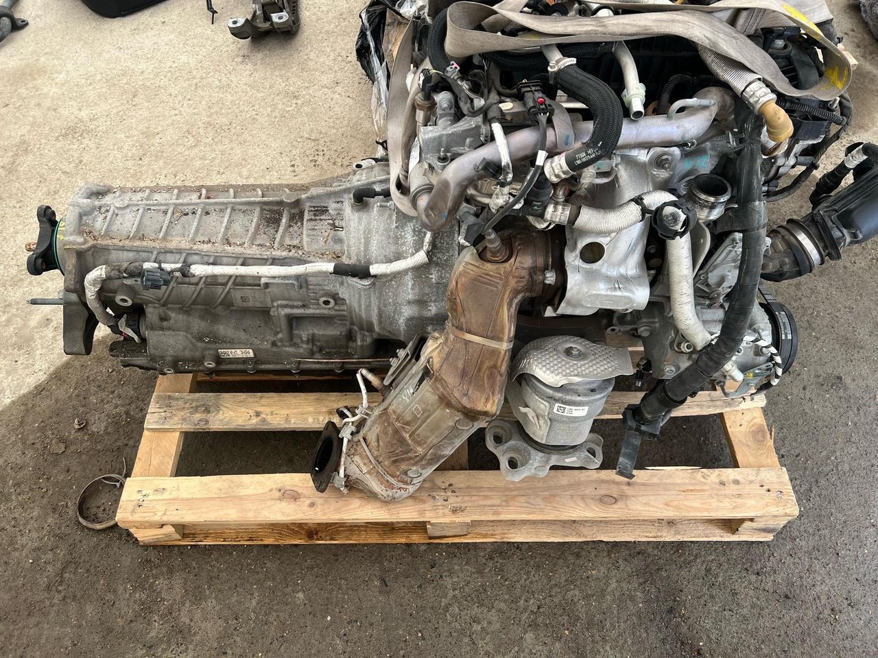двигатель Ford Explorer 6 поколение U625 2020, 2.3 л., бензин, белый, задний привод, K2GE6059AA