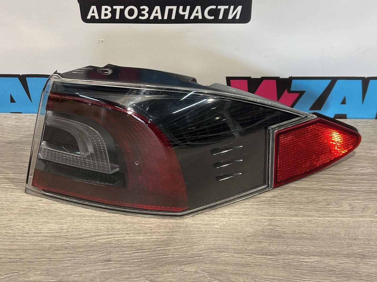 фонарь задний правый Tesla Model S 1 поколение [рестайлинг] 2018, электро, седан, полный привод, 6005919, 6005921