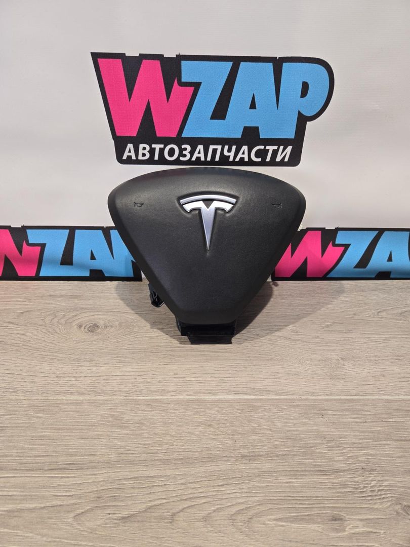 подушка безопасности водителя Tesla Model S 1 поколение [рестайлинг] 2018, электро, седан, полный привод, 145616331A