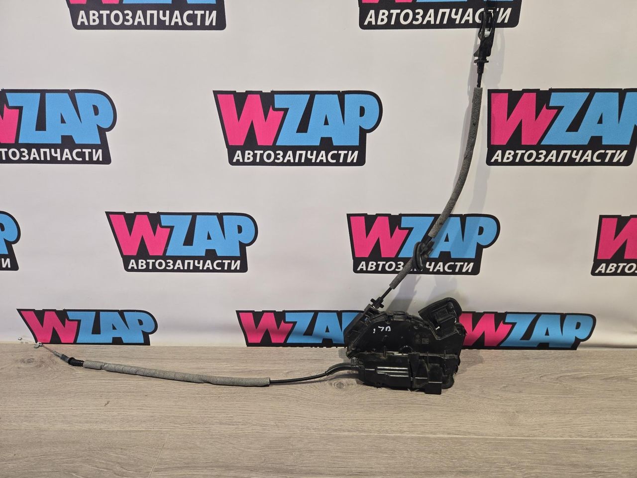 замок двери задней левой Volkswagen Jetta 7 поколение 2019, 1.4 л., бензин, АКПП, черный, седан, передний привод, 17A839015