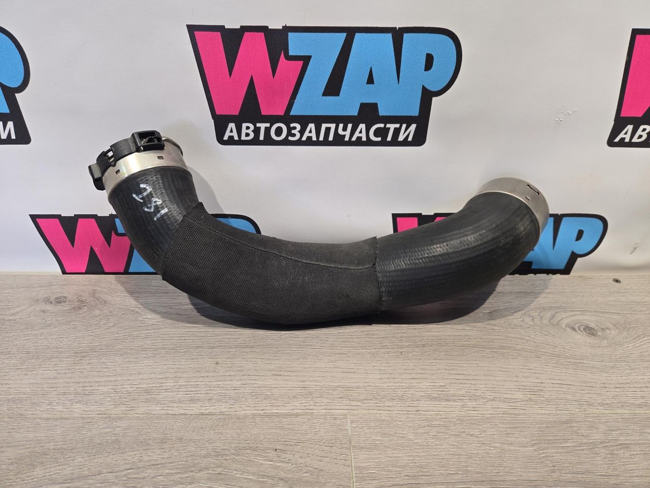 патрубок интеркулера Mini Clubman 2 поколение (F54) 2017, 2.0 л., бензин, АКПП, передний привод, 8511338
