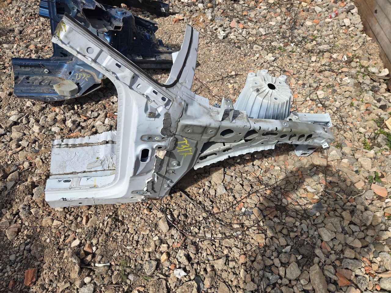 четверть передняя правая Ford Explorer 6 поколение U625 2020, 2.3 л., бензин, белый, задний привод