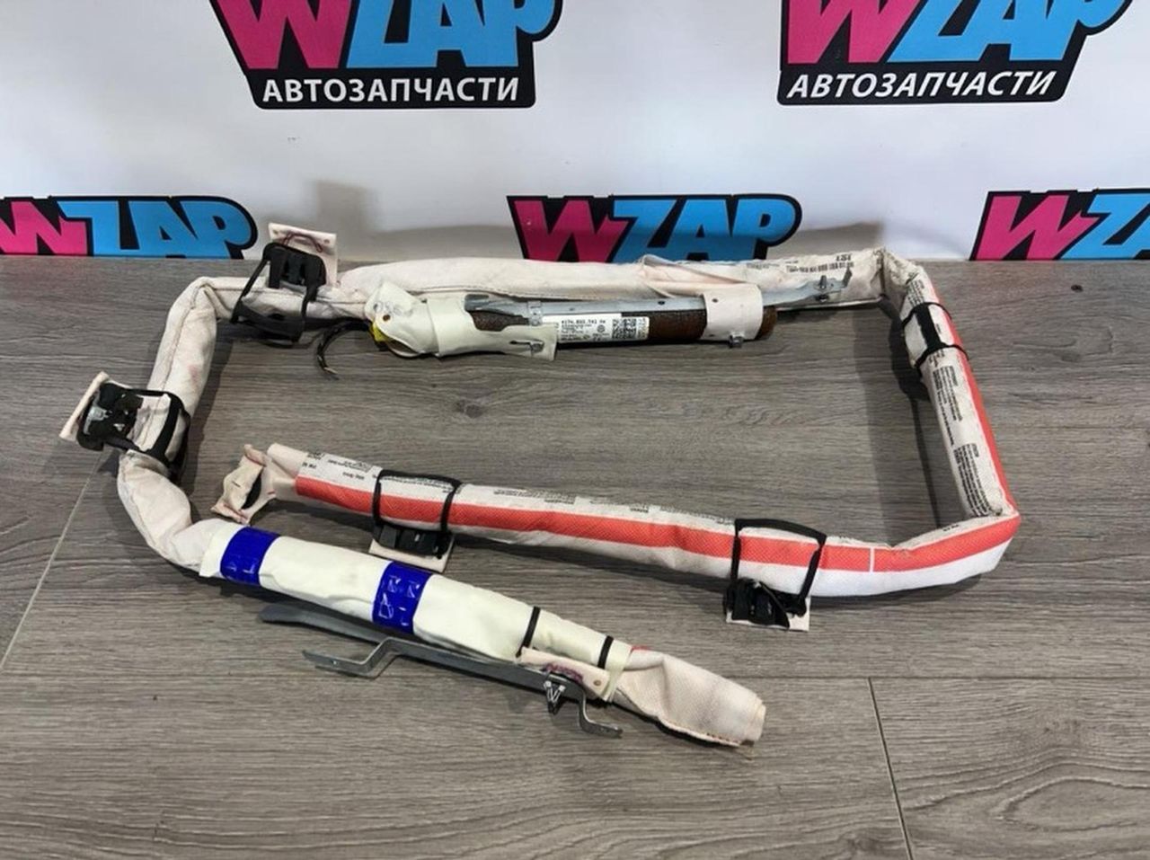 подушка безопасности боковая (шторка) Volkswagen Jetta 7 поколение 2019, 1.4 л., бензин, АКПП, синий, седан, передний привод, 17A880741H