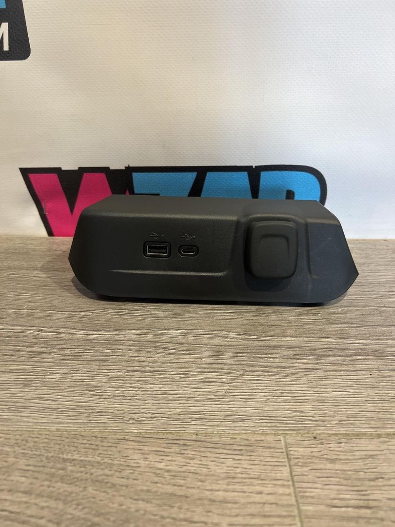 разъем AUX / USB Chevrolet Trax 2 поколение 2024, 1.2 л., бензин, АКПП, красный, минивэн, передний привод, 13549941