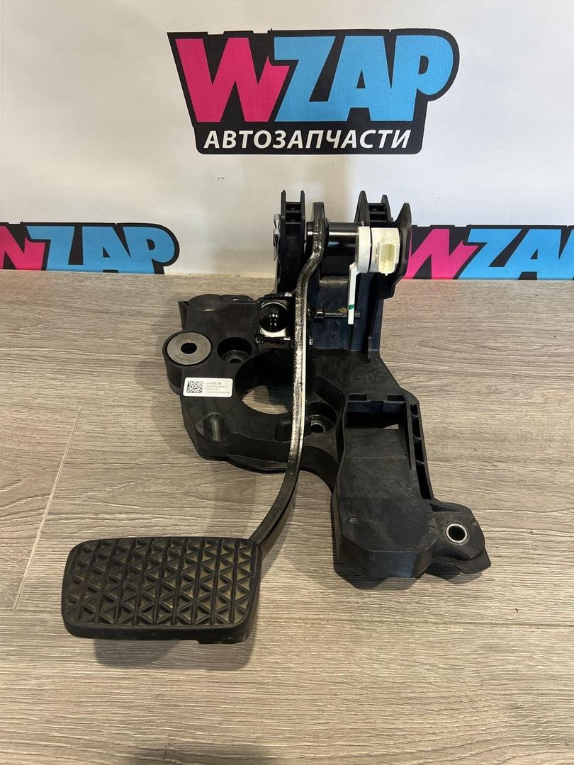 педаль тормоза Chevrolet Trax 2 поколение 2024, 1.2 л., бензин, АКПП, красный, минивэн, передний привод, 60009134
