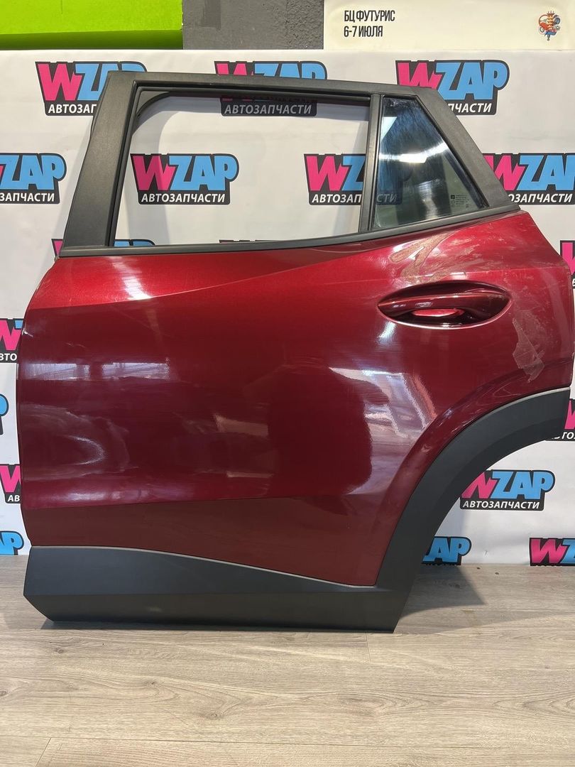 дверь задняя левая Chevrolet Trax 2 поколение 2024, 1.2 л., бензин, АКПП, красный, минивэн, передний привод