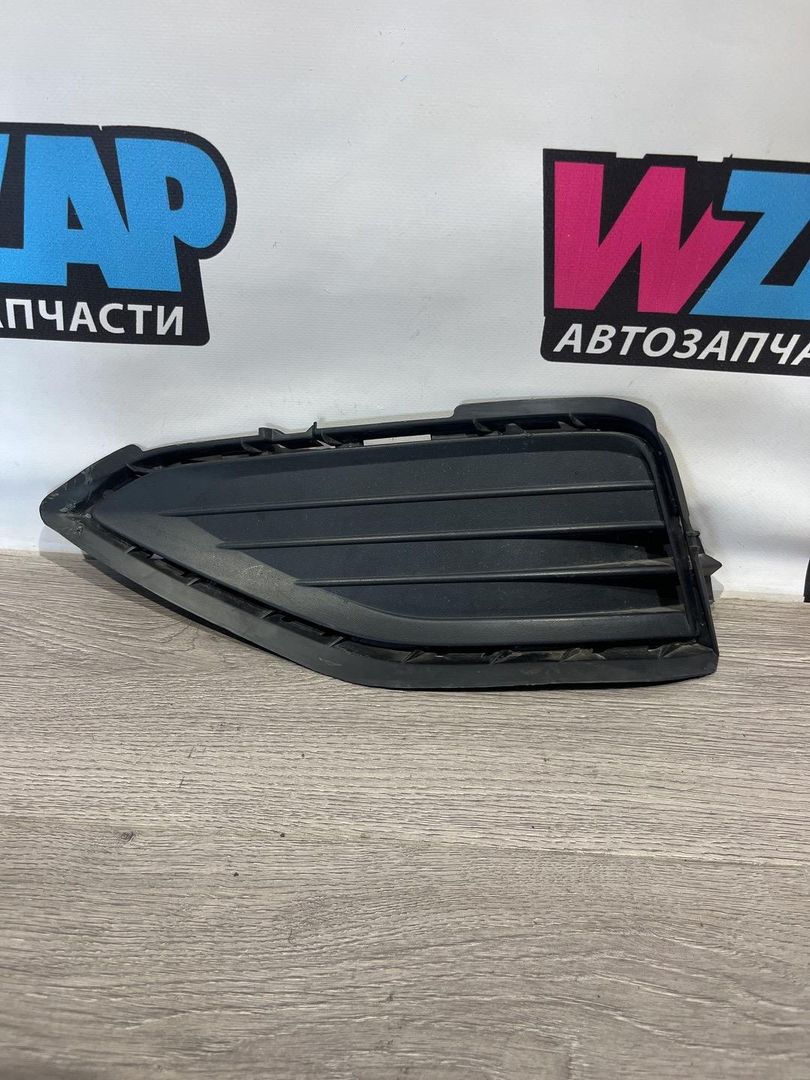 заглушка (решетка) в бампер Volkswagen Jetta 7 поколение 2019, 1.4 л., бензин, АКПП, седан, передний привод, 17A853665
