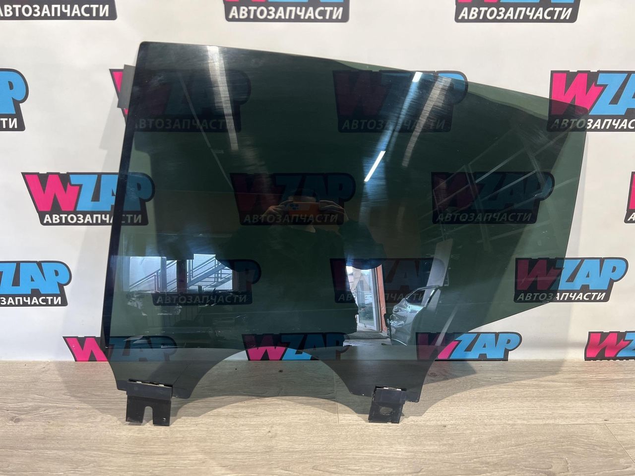 стекло двери задней левой Tesla Model X 1 поколение (2015 - 2021), 43R-004553