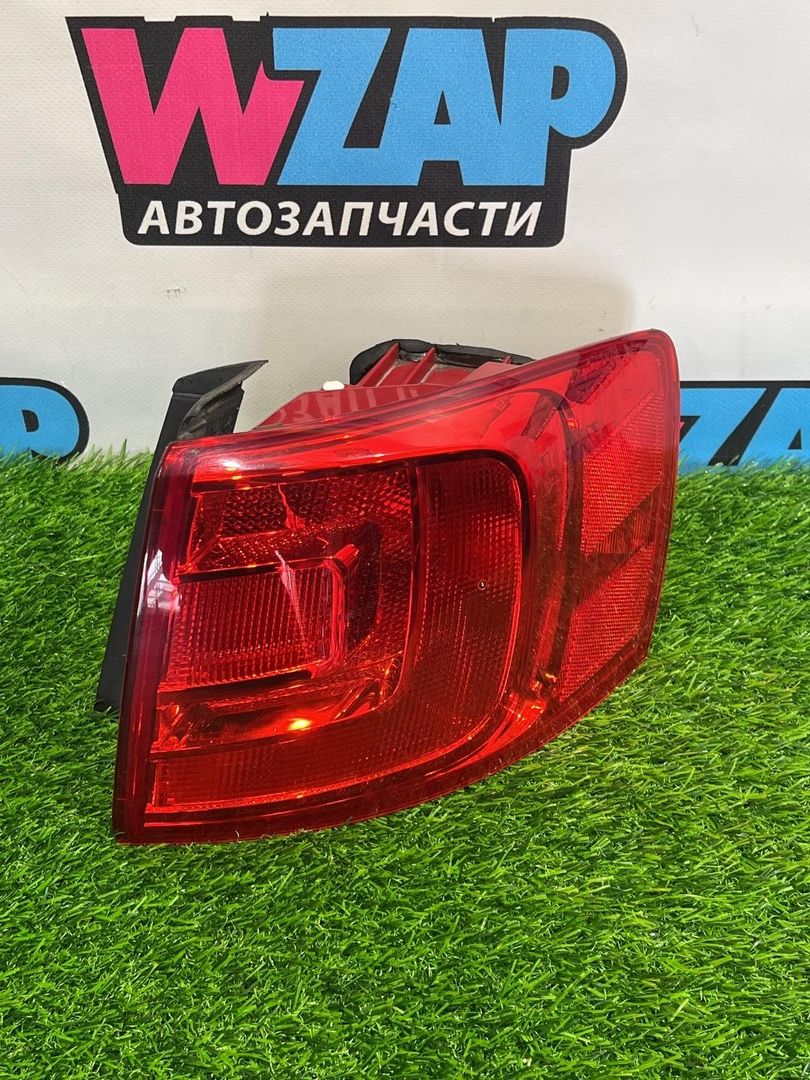 фонарь задний правый Volkswagen Jetta 6 поколение 2014, 1.4 л., бензин, МКПП, седан, передний привод, 5C6945096D
