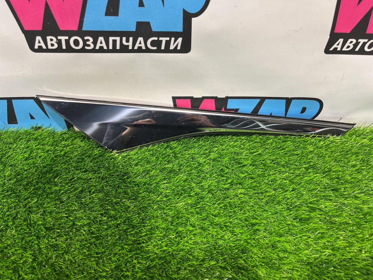молдинг (накладка кузовная) Buick Encore GX 1 поколение [рестайлинг] 2025, 1.3 л., бензин, АКПП, белый, передний привод, 42669225