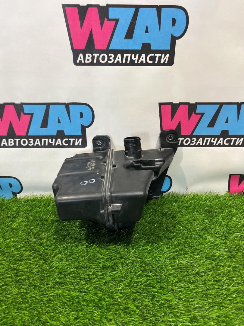 бачок омывателя Volkswagen Jetta 7 поколение 2019, 1.4 л., бензин, АКПП, черный, седан, передний привод, 17A955448, 17A955453A, 1K5955651