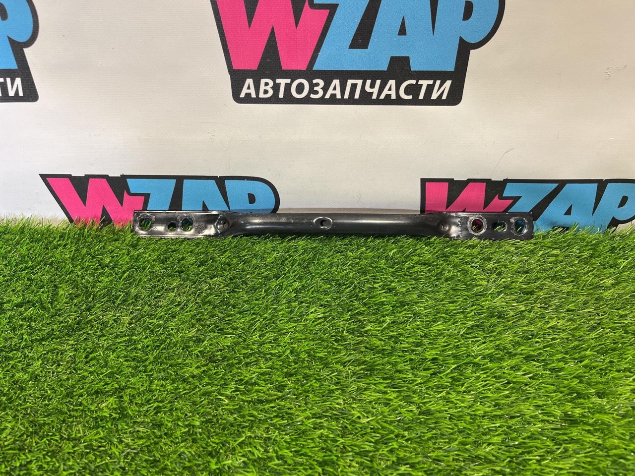 Распорка (растяжка) телевизора Volkswagen Jetta 7 поколение 2019, 1.4 л., бензин, АКПП, черный, седан, передний привод, 5Q0802128