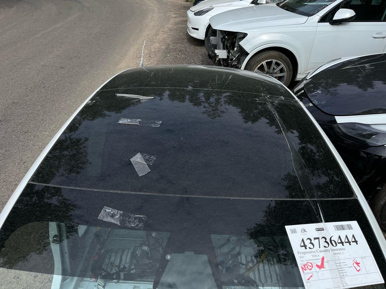Стекло панорамной крыши Tesla Model 3 2 поколение Highland 2025, белый, 1587892-00-A