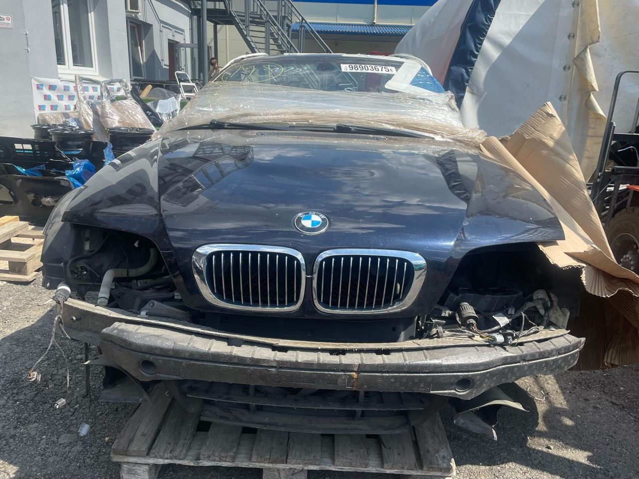 капот BMW M3 E46 2003, 3.2 л., S54 B32, бензин, АКПП, синий, хетчбэк 3 дв., задний привод - фото №1