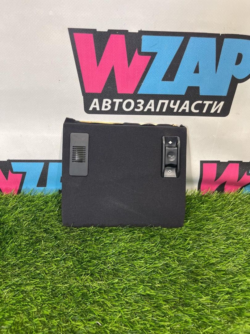кнопка открывания люка BMW M3 E46 2003, 3.2 л., S54 B32, бензин, АКПП, синий, хетчбэк 3 дв., задний привод, 8233449