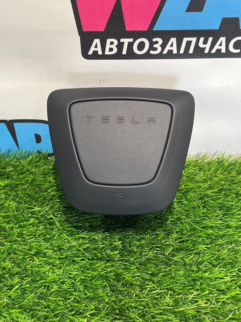 подушка безопасности водителя Tesla Model 3 2 поколение Highland 2025, белый, 173535100E - фото №1