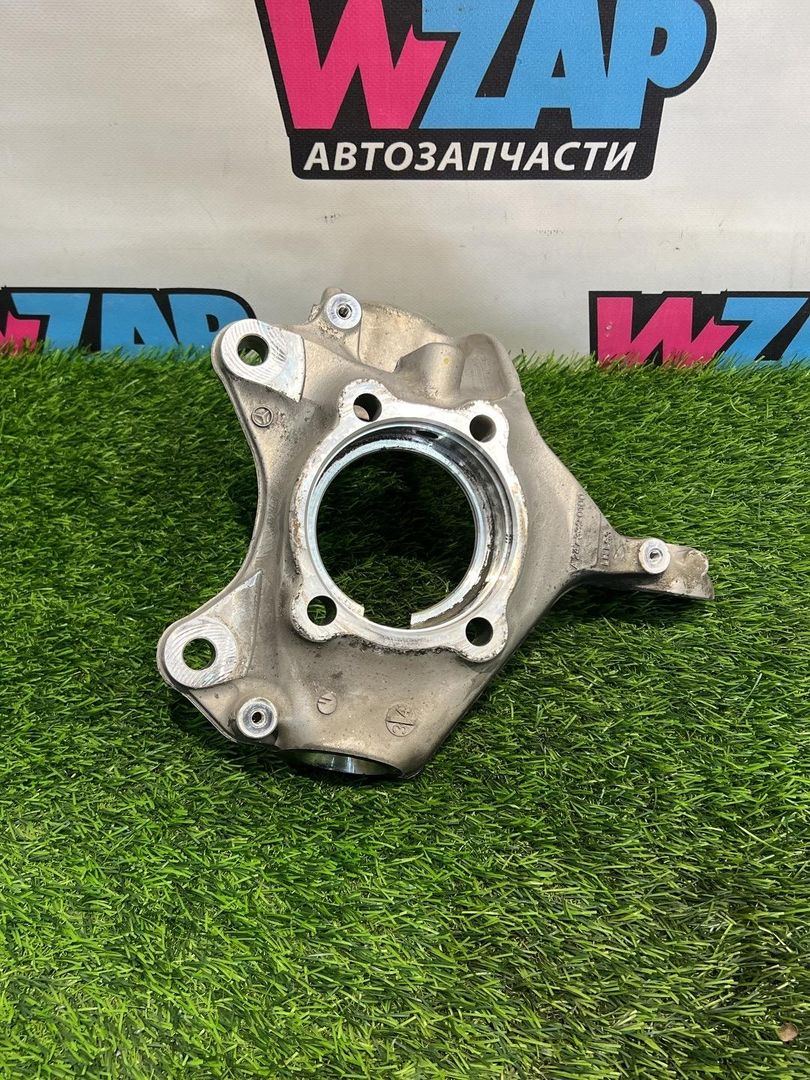 кулак поворотный левый Mercedes-Benz GLA-Класс H247 2020, 2.0 л., бензин, АКПП, синий, передний привод, A2473320100 - фото №1