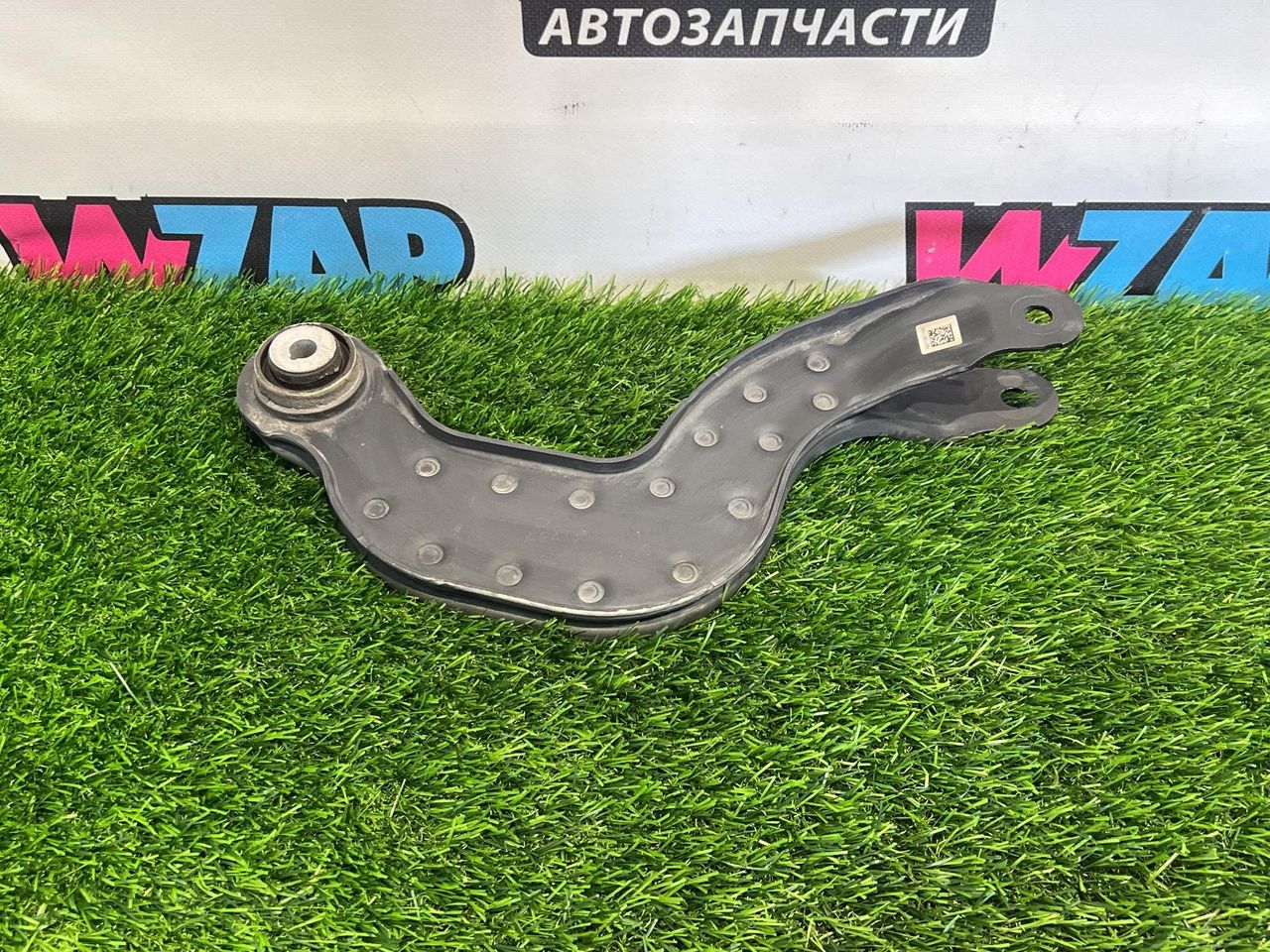 рычаг задний правый Mercedes-Benz GLA-Класс H247 2020, 2.0 л., бензин, АКПП, синий, передний привод, A2473501700, A2473506100 - фото №1