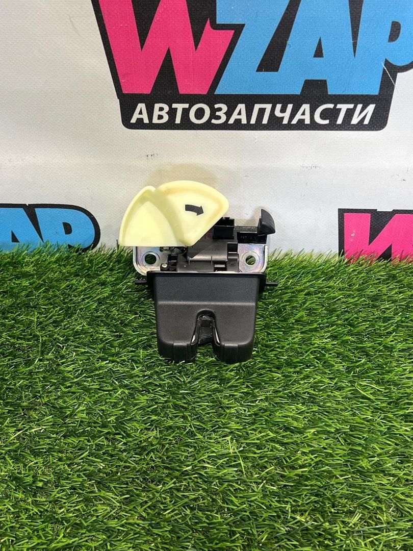 замок багажника Volkswagen Jetta 7 поколение 2019, 1.4 л., бензин, АКПП, черный, седан, передний привод, 17A827505, 17A827520 - фото №1