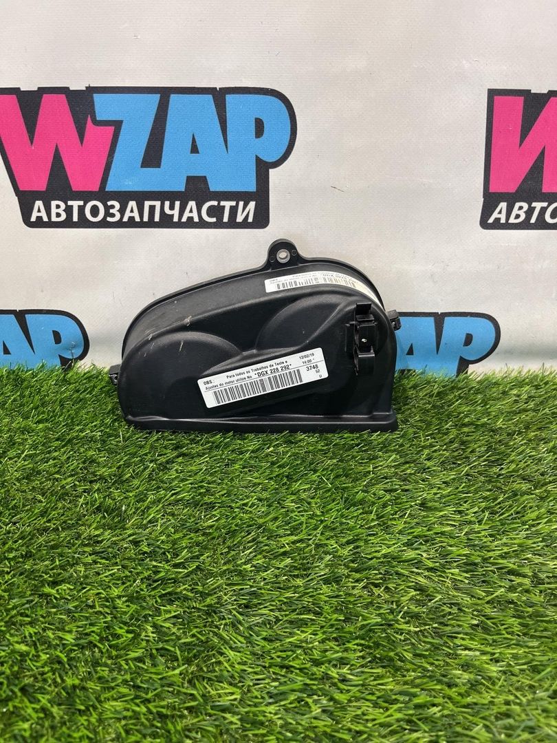 защита (кожух) ремня ГРМ Volkswagen Jetta 7 поколение (2018 - 2026), 1.4 л., 04C109108H