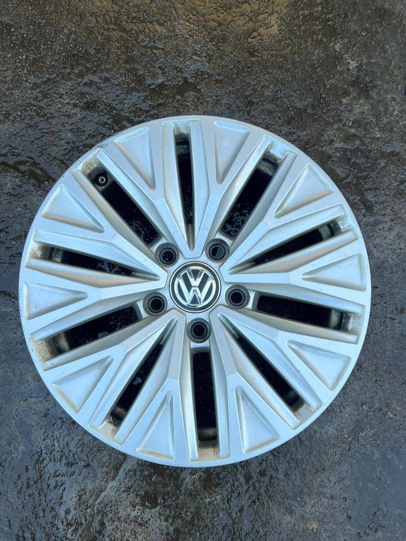 диск литой Volkswagen Jetta 7 поколение (2018 - 2026), 5GM601025AC