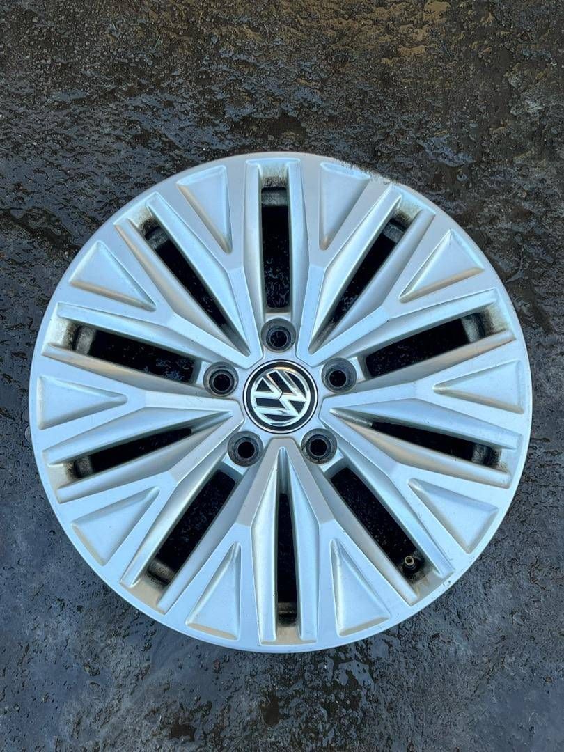 диск литой Volkswagen Jetta 7 поколение (2018 - 2026), 5GM601025AC
