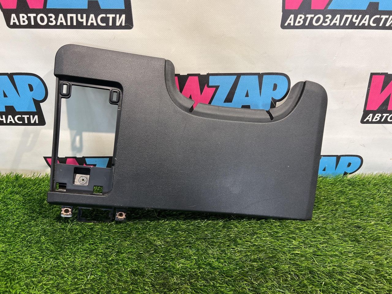накладка на торпедо (консоль) Ford Explorer 6 поколение U625 2020, 2.3 л., бензин, белый, задний привод, LB5BS044F08A