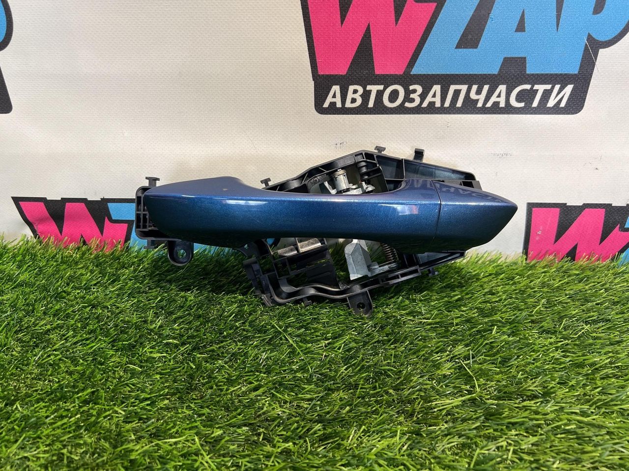 ручка наружная задняя левая Volkswagen Jetta 7 поколение [рестайлинг] 2021, 1.4 л., бензин, АКПП, синий, передний привод, 17A837811E