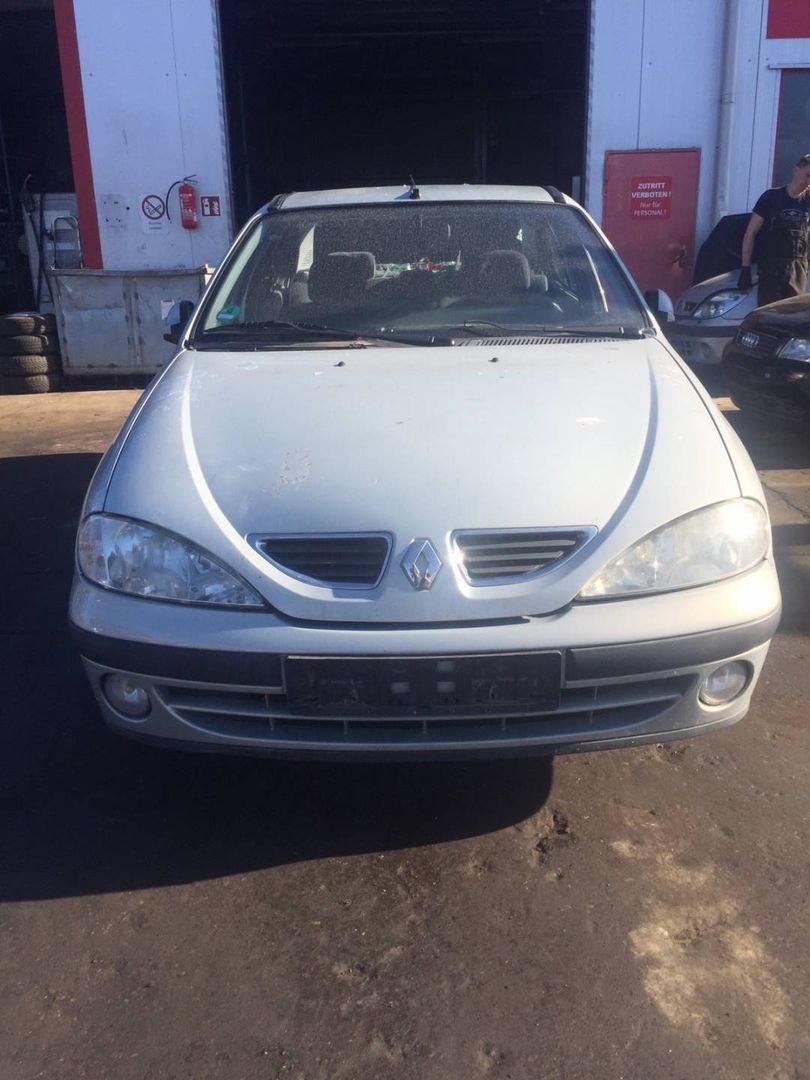 Renault Megane рест. 2001
