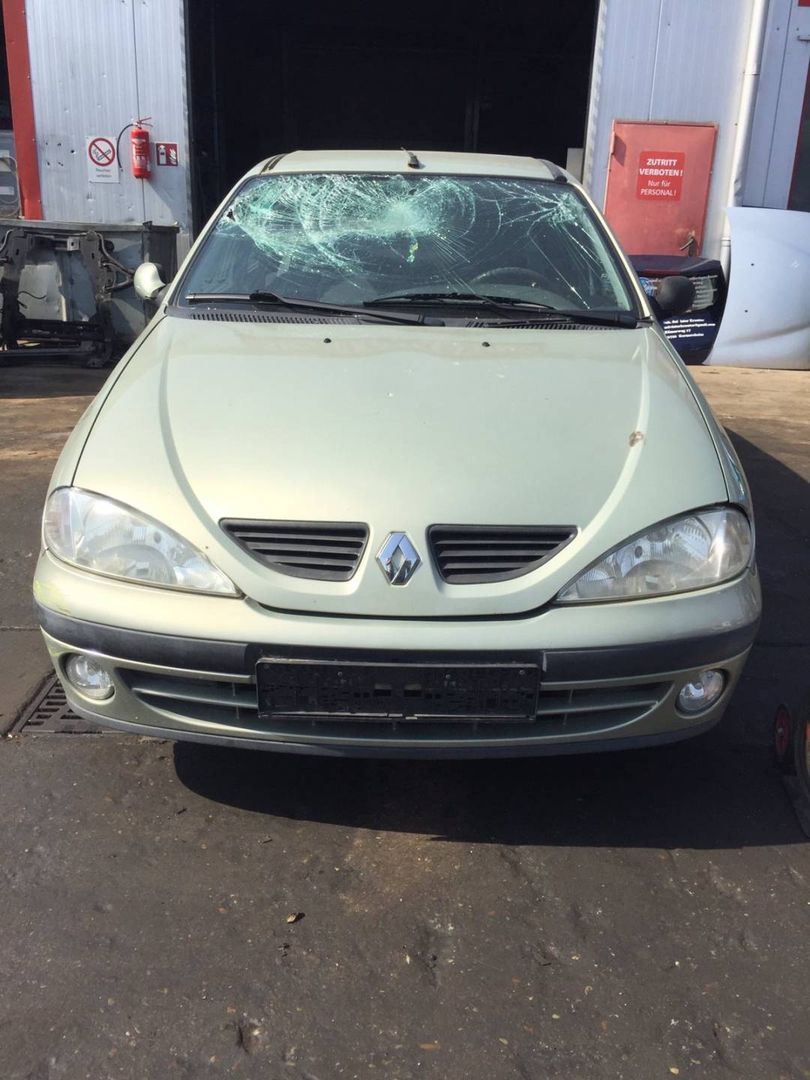 Renault Megane рест. 2001