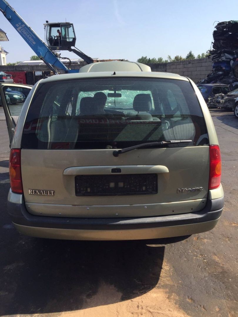 Renault Megane рест. 2001