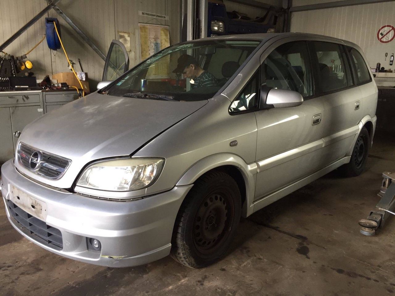Opel Zafira (A) рест. 2003