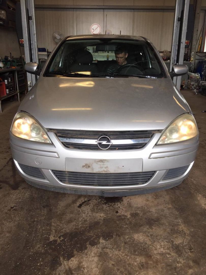 Opel Corsa C рест. 2005