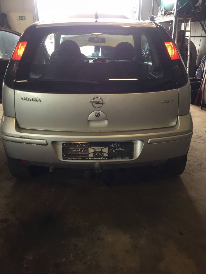 Opel Corsa C рест. 2005