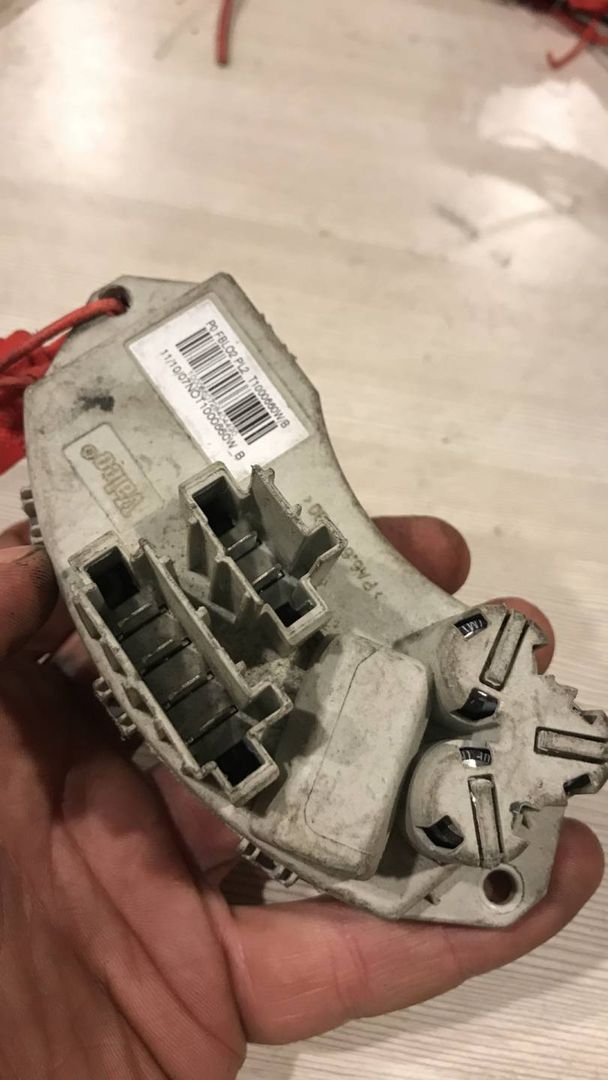 сопротивление печки BMW 3 серия E90/E91/E92/E93 2007, 2.0 л., бензин, 6МКПП, седан