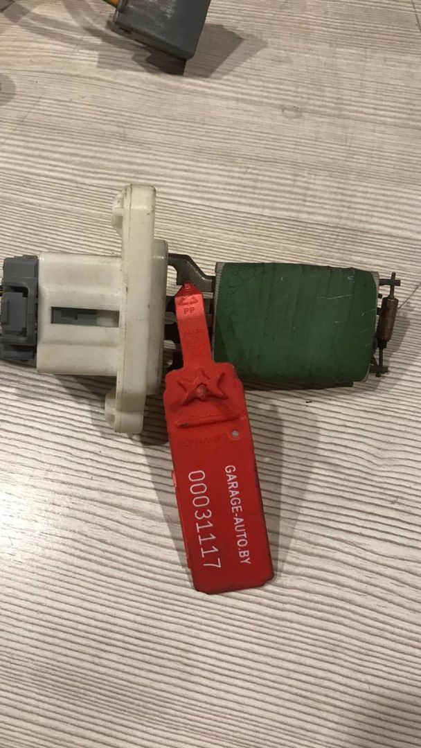 сопротивление печки Ford Fusion 1 поколение 2004, хетчбэк 5 дв.