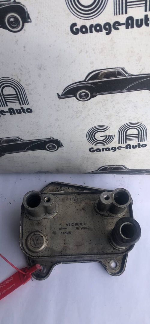 теплообменник масляного фильтра Mercedes-Benz C-Класс W203/S203/CL203 2001, 2.2 л., OM 611.962, дизель, синий, универсал