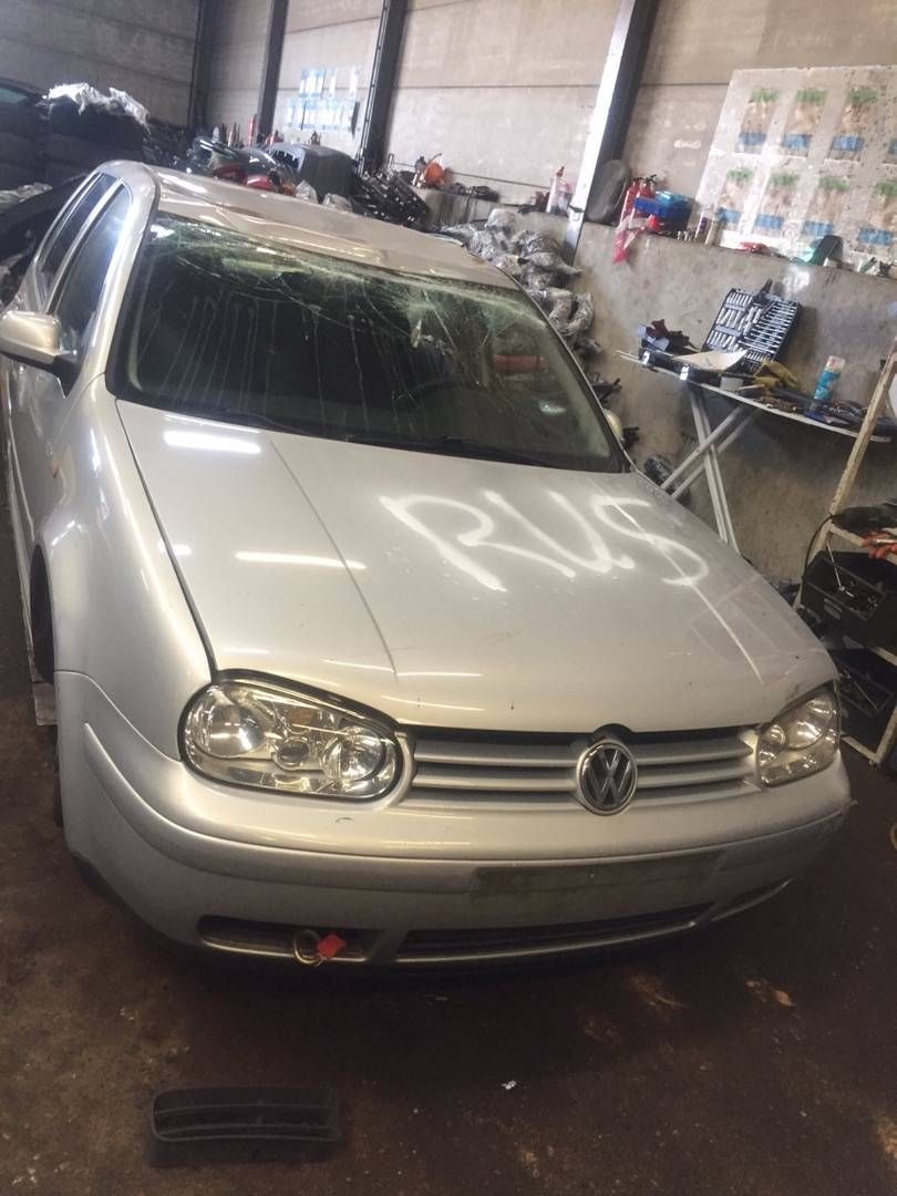 Volkswagen Golf 4 1999