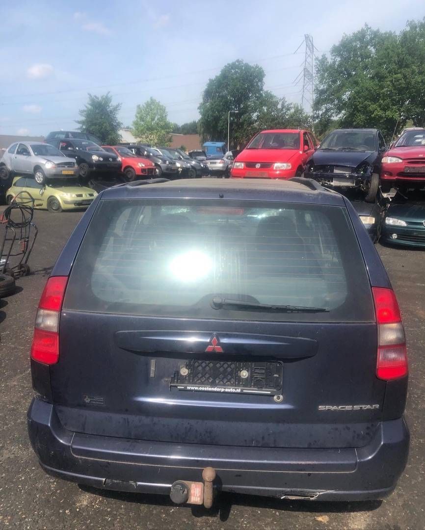 Mitsubishi Space Star 2001