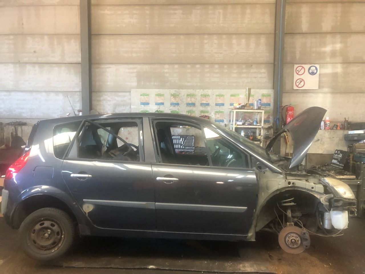 Renault Scenic 2  рест. 2007