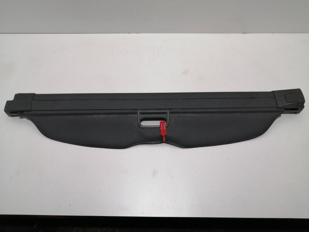 шторка багажника Opel Signum C 2003, 2.2 л., бензин, АКПП, хетчбэк 5 дв.