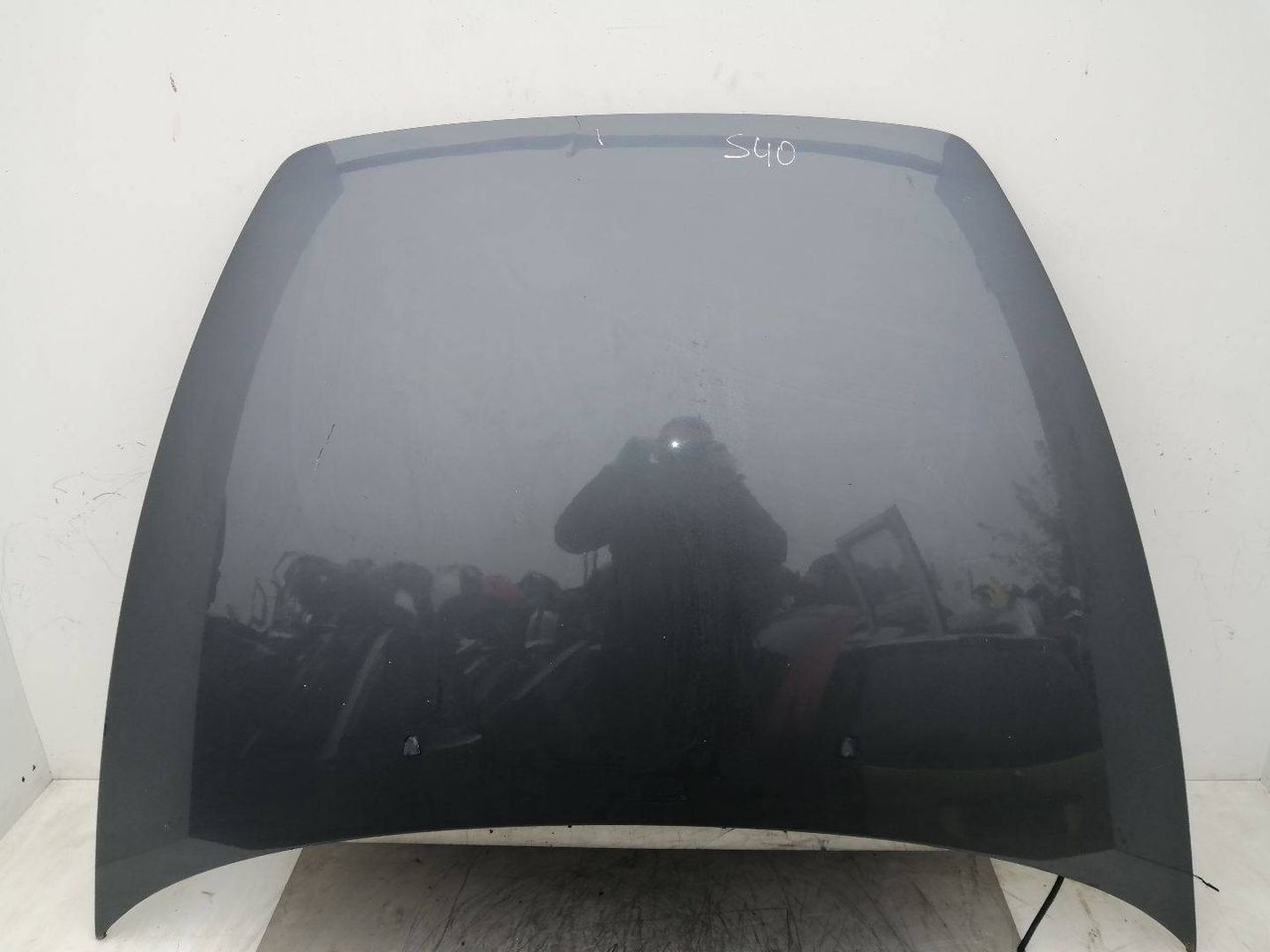 капот Volvo S40 2 поколение 2006